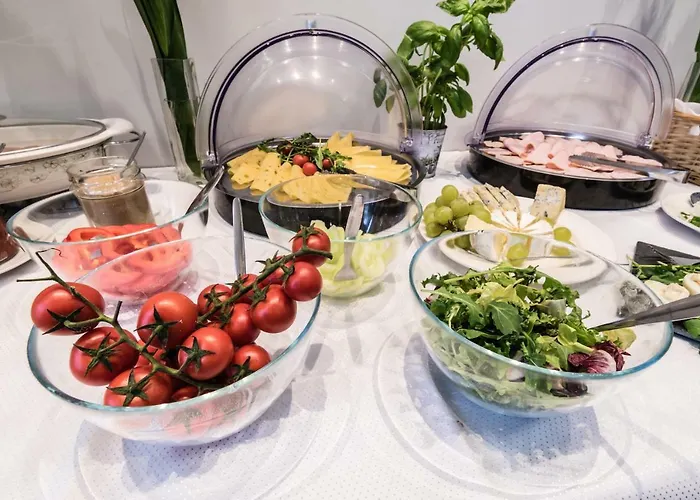 Hill Frühstückspension 2*